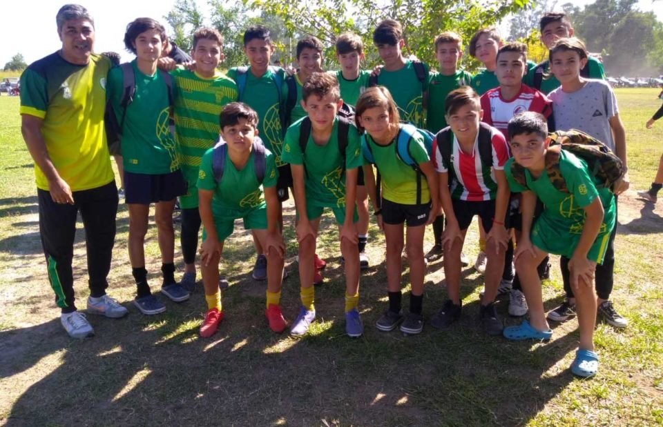 Las inferiores de Huracán juegan amistosos ante el clásico rival