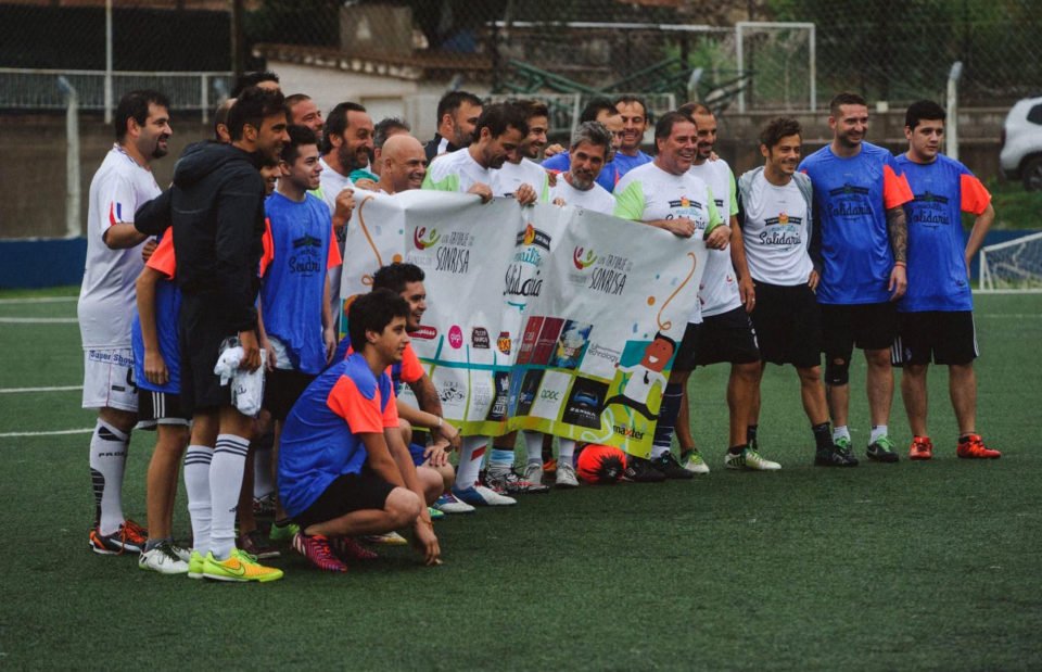 #FulbitoSolidario: famosos vs. empresarios en un partido a beneficio en Carlos Paz