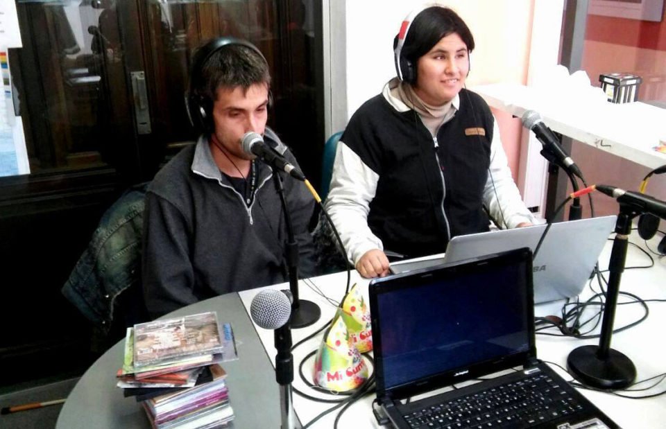 #JuevesRetro: 4° aniversario de “Distintos Caminos”, el programa radial inclusivo