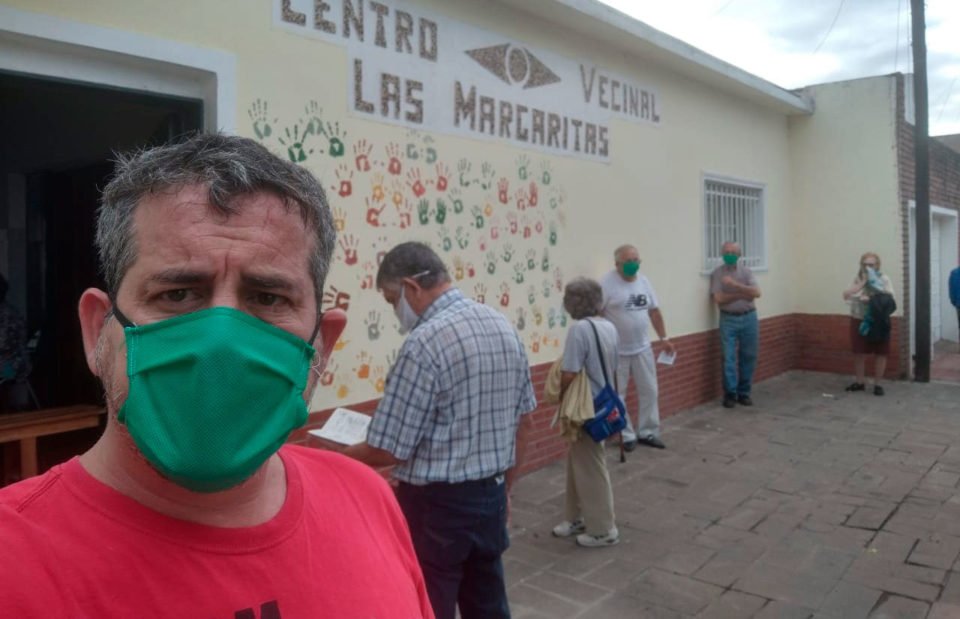 En el Centro Vecinal Las Margaritas confeccionan barbijos y los donan al Centro de Salud