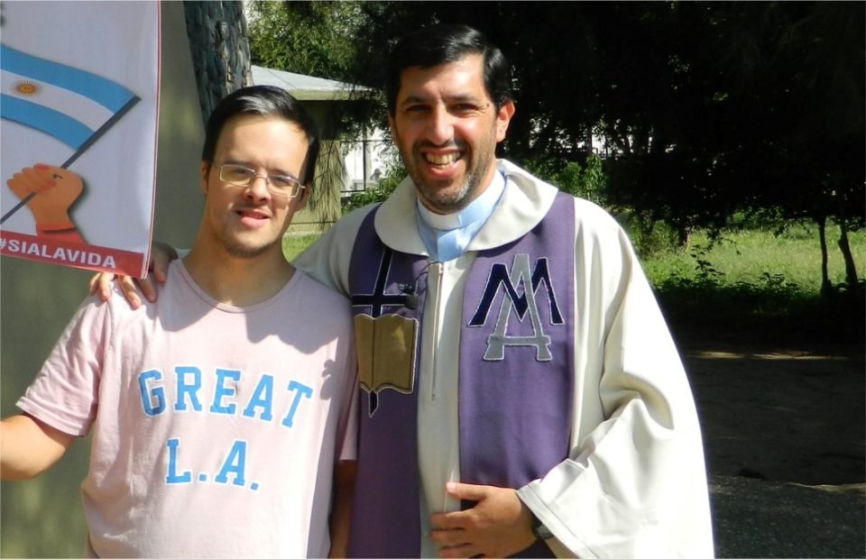 La Parroquia Santa María de la Paz invita a vivir una “Semana Santa en Casa”