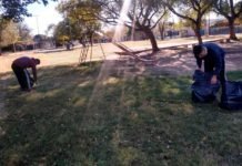 El Centro Vecinal Sargento Cabral junto a los vecinos limpiaron la Plaza Padre Dalmiro