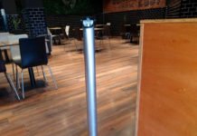 Vecino de Carlos Paz creó un dispenser de alcohol en gel