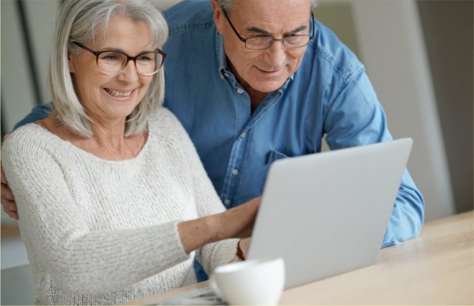 La UTN brinda un ciclo de talleres y charlas virtuales para personas mayores