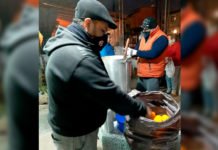 “Cenamos en tu barrio”: Vecinos solidarios cocinan para personas carenciadas de la zona norte