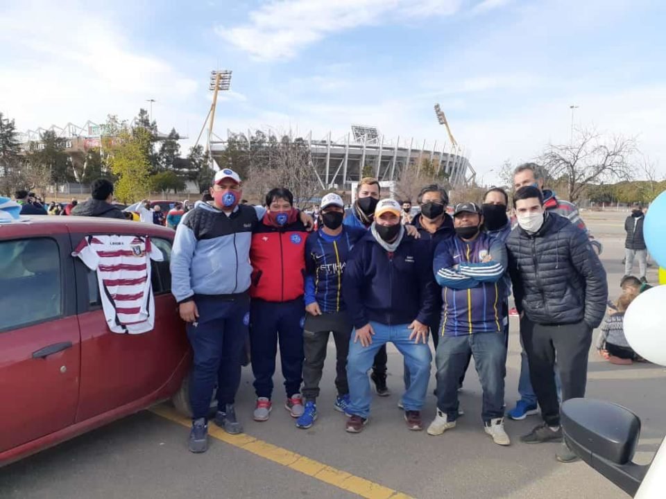 En Córdoba se llevó a cabo el “Banderazo del fútbol amateur”