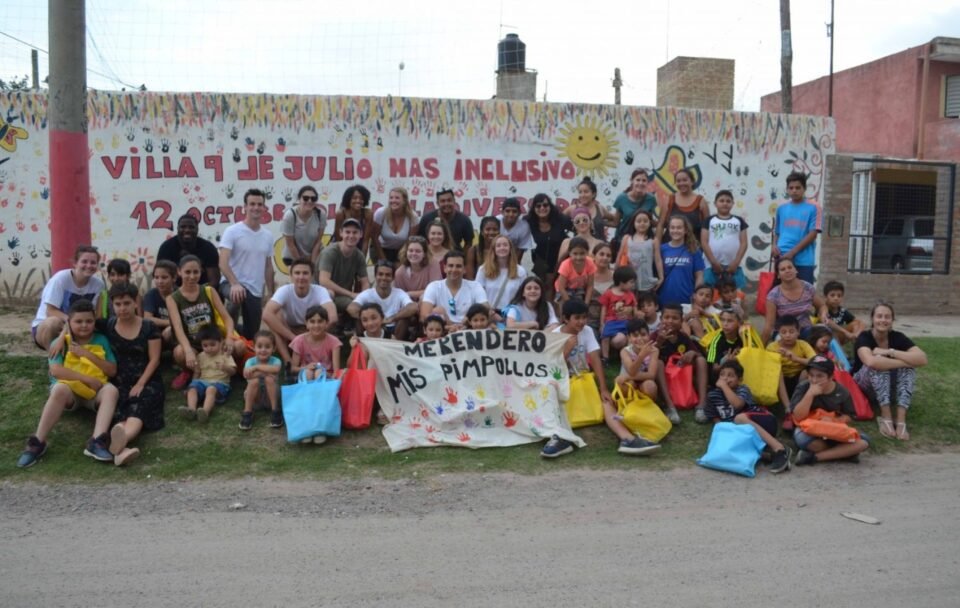 La universidad Blas Pascal te invita a ser parte de la campaña solidaria “Arropemos el invierno”