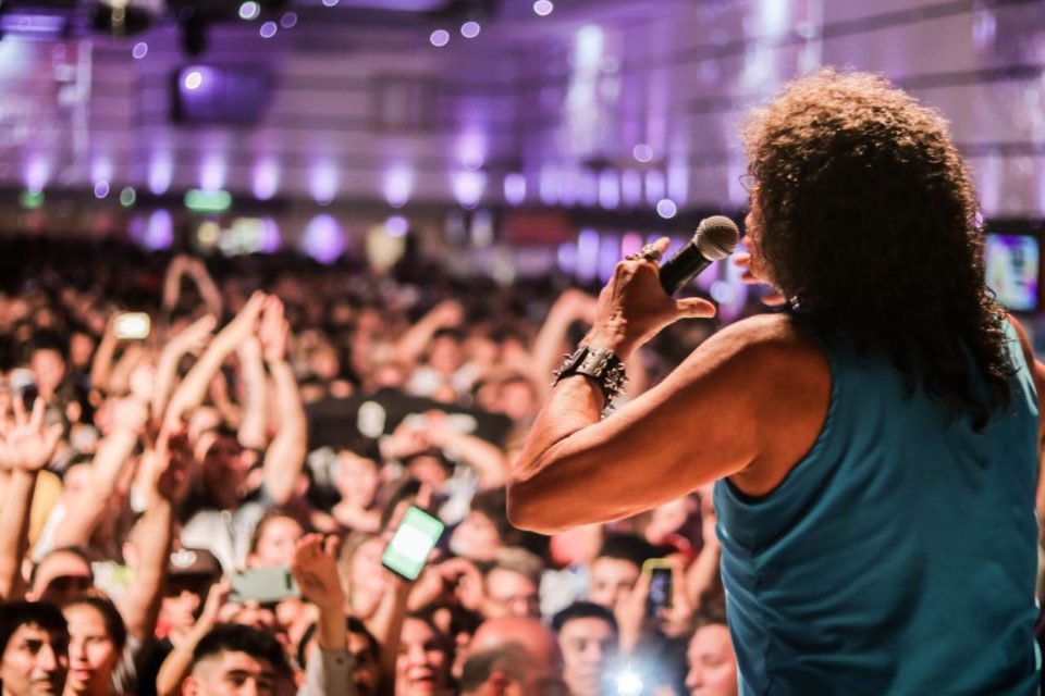 La vuelta a los bailes de cuarteto sería con “burbujas sociales”