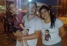 “Jere” padece una enfermedad congénita y necesita una silla motorizada