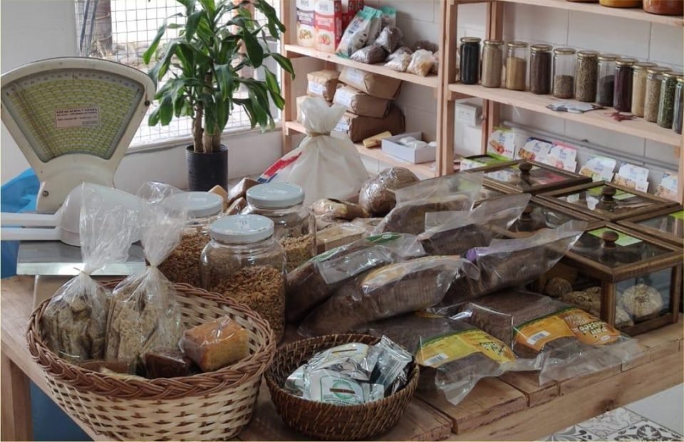 La almacén natural “OATS” abrió sus puertas en B° Nuevo Poeta