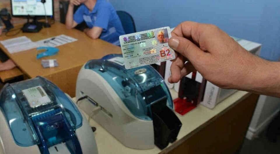 Se prorrogará por un año el vencimiento del carnet de conducir en Córdoba
