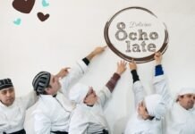 8late: el proyecto inclusivo donde jóvenes con discapacidad fabrican chocolate chocolate
