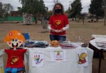 Jardines Maternales del sector organizaron una Gran Feria en la plaza de Nuevo Poeta
