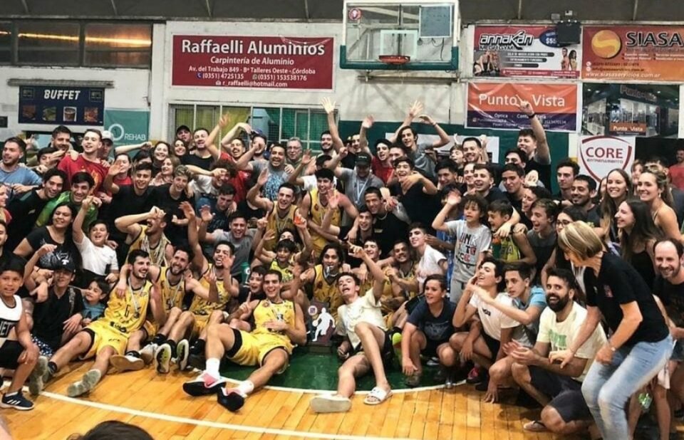 Se cumplió un año del primer título del Club Poeta Lugones en la Asociación Cordobesa de Básquet