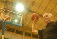 El ex basquetbolista Pedro Bustos ya tiene su propia placa en el Parque Educativo Norte Pedro Bustos