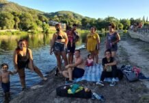 Familia Ambulante: Desde hace 15 años se instalan en Carlos Paz y viven de la venta de verano Familia Ambulante