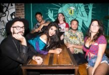 La banda “Soul Bitches” hizo de las suyas en el Shopping de Villa Cabrera Soul Bitches