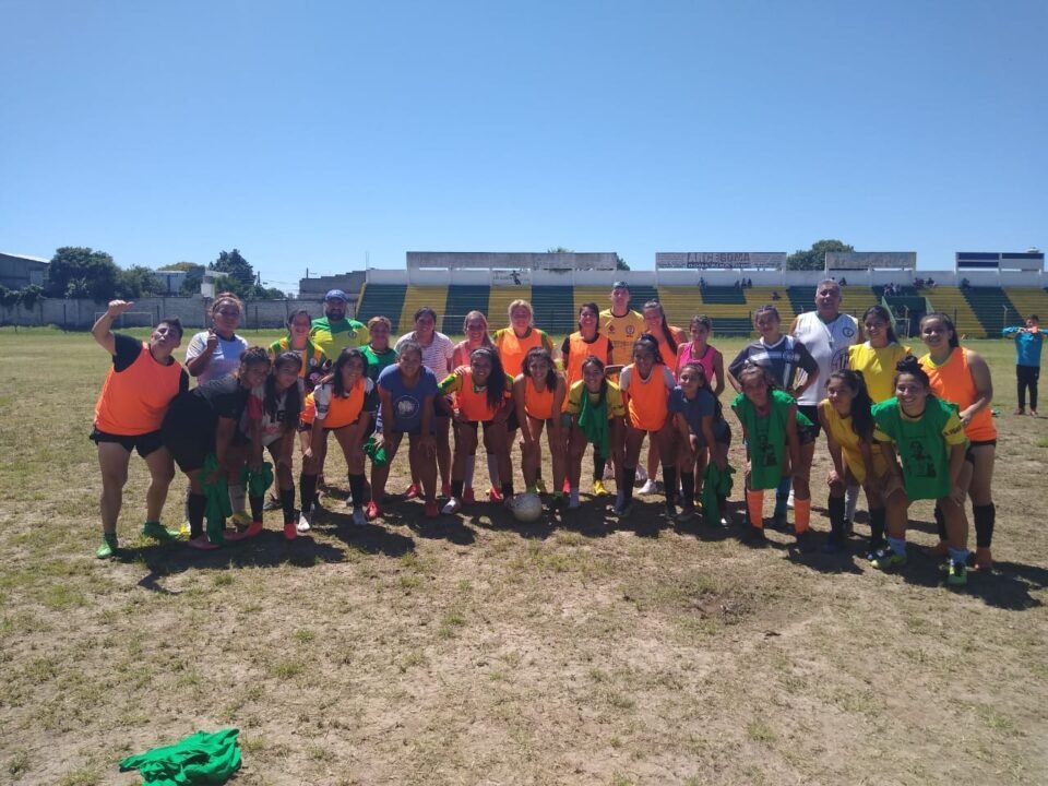 El Club Huracán creó la primera Subcomisión Femenina de Fútbol en Córdoba