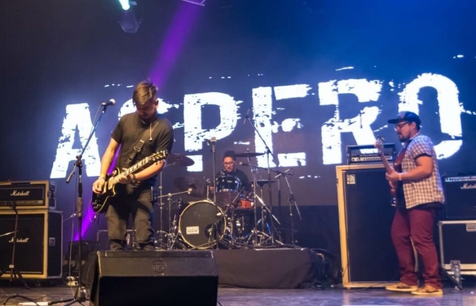 Aspero, la banda tributo a Attaque 77 se presentará en Studio Theater
