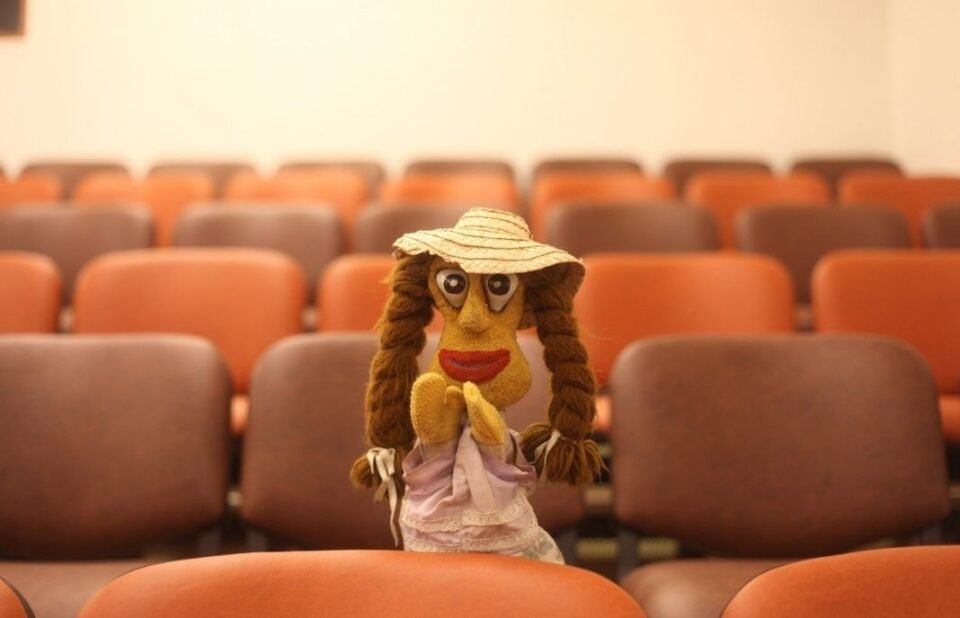 En la Sala Caracol, ¡VUELVEN LOS TÍTERES Y ABRIL VIENE CON MUCHAS OBRAS!