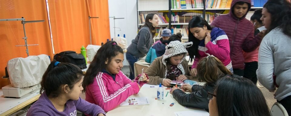 El IPEM 338 de B° Marqués Anexo comienza a preparar el festejo por el “Día de la Promoción de la Palabra”
