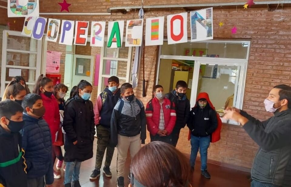 El IPEM 338 celebró el 8º Aniversario del “Día de la promoción de la palabra”