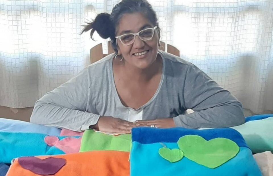 Comenzó la “Campaña de la frazada” que ayudará a familias carenciadas a pasar el frío
