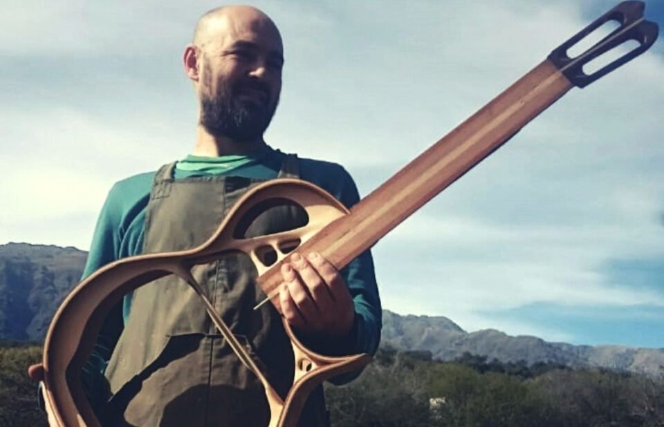 Luthier