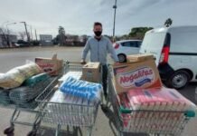 Le vaciaron su taller, recolectó dinero para recuperarlo y donó lo que sobraba Taller