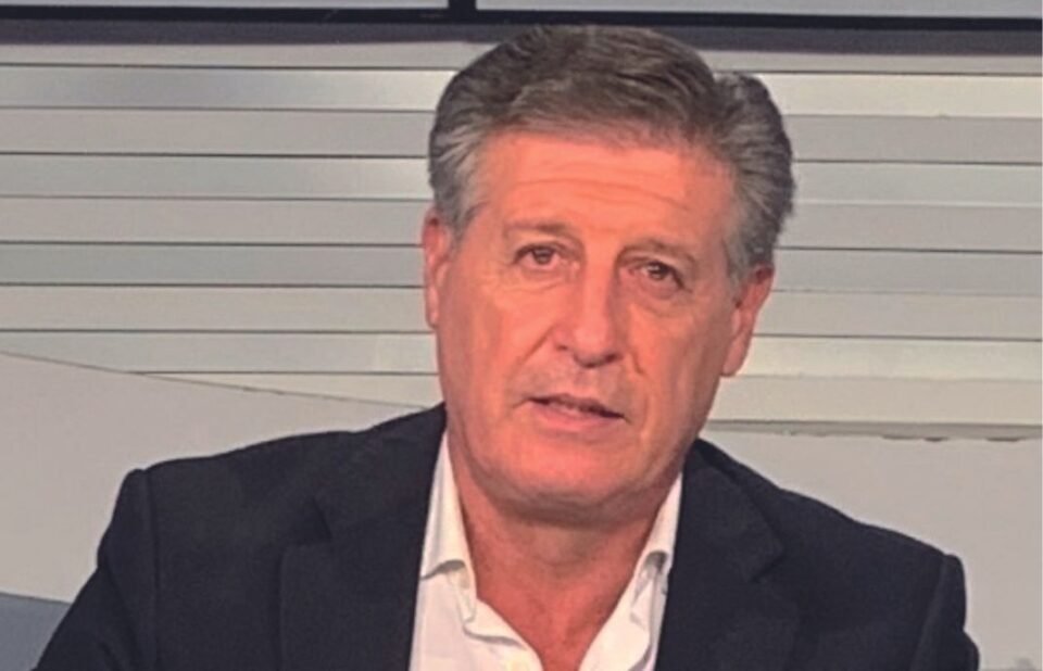 Hugo Vaca Portada