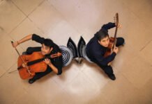 Dúo Sablier: los músicos de barrio Lomas de San Martín que combinan el violoncello y la guitarra Dúo Sablier