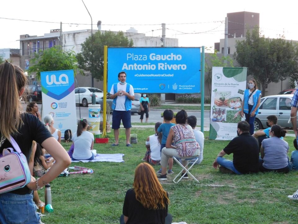 La Universidad del Libre Ambiente brindó una charla en Nuevo Poeta sobre huertas y compostaje