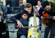 Música para reciclar: la Orquesta JUVIPS subastó sus instrumentos para poder viajar JUVIPS