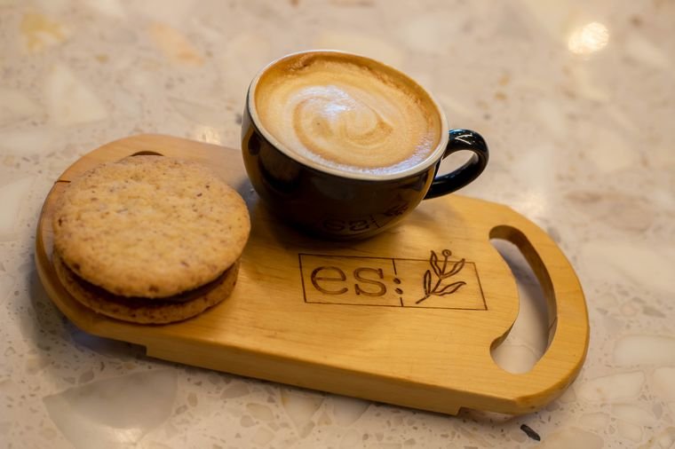 ES