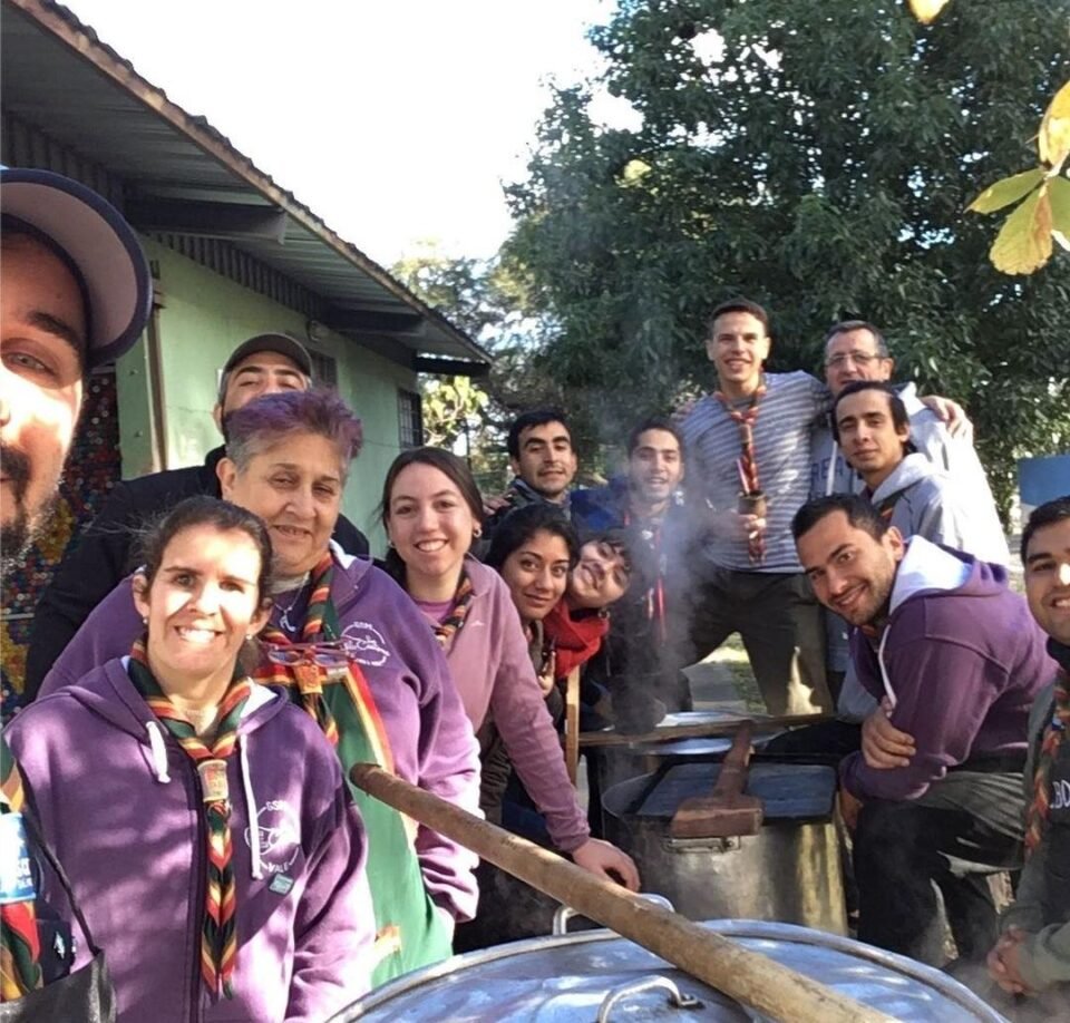 El Grupo de Scout Granaderos de San Martín está realizando remodelaciones en su sede y organizó una gran venta de locro