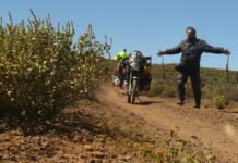 Eban, el viajero que está sorteando su moto después de recorrer con ella 20 países Moto