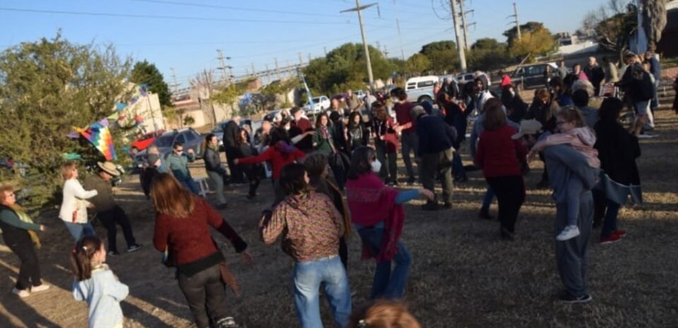 El padre Guillermo Quito fue homenajeado por la Red de Construcción Ciudadana