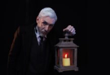 La obra de teatro “75 Puñaladas” se presenta en el Teatro La Brújula con una función única y de despedida