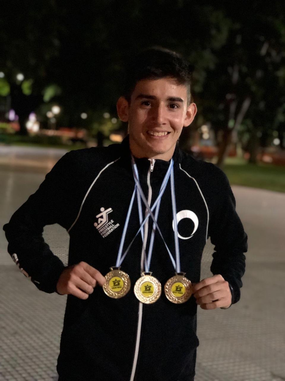 Maximiliano Masi representó a Argentina en el Torneo Mundial de Frestylers de fútbol en República Checa