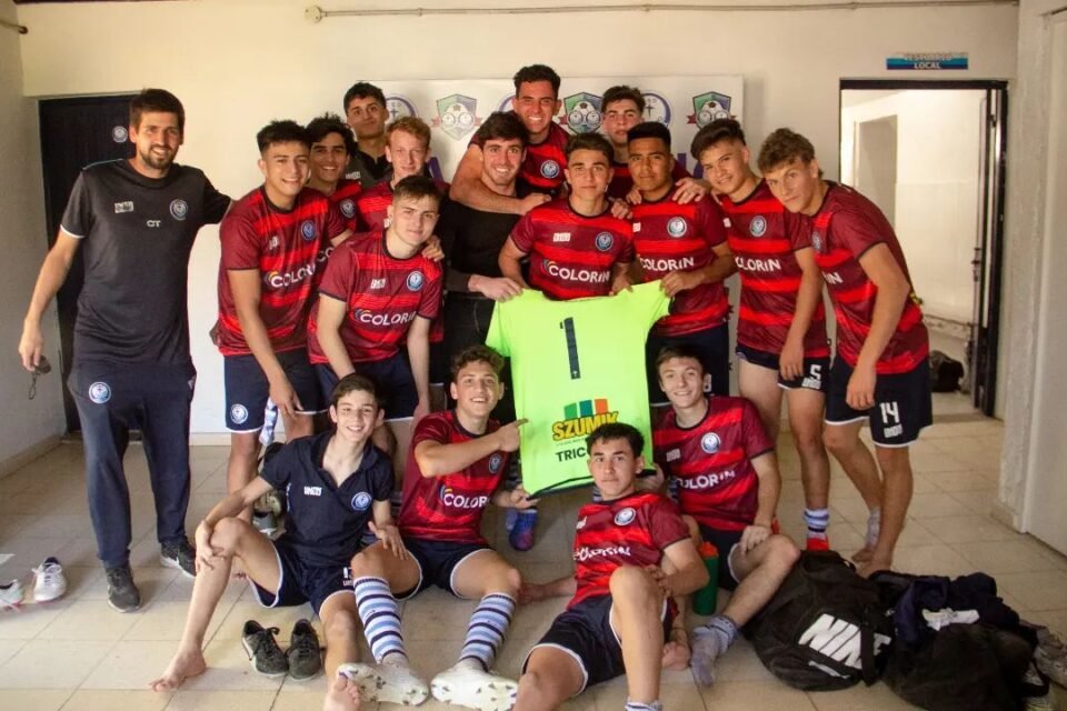 La reserva del club Deportivo Lasallano finalizó la primera rueda del torneo de la Liga Cordobesa de Fútbol de forma invicta y puntera