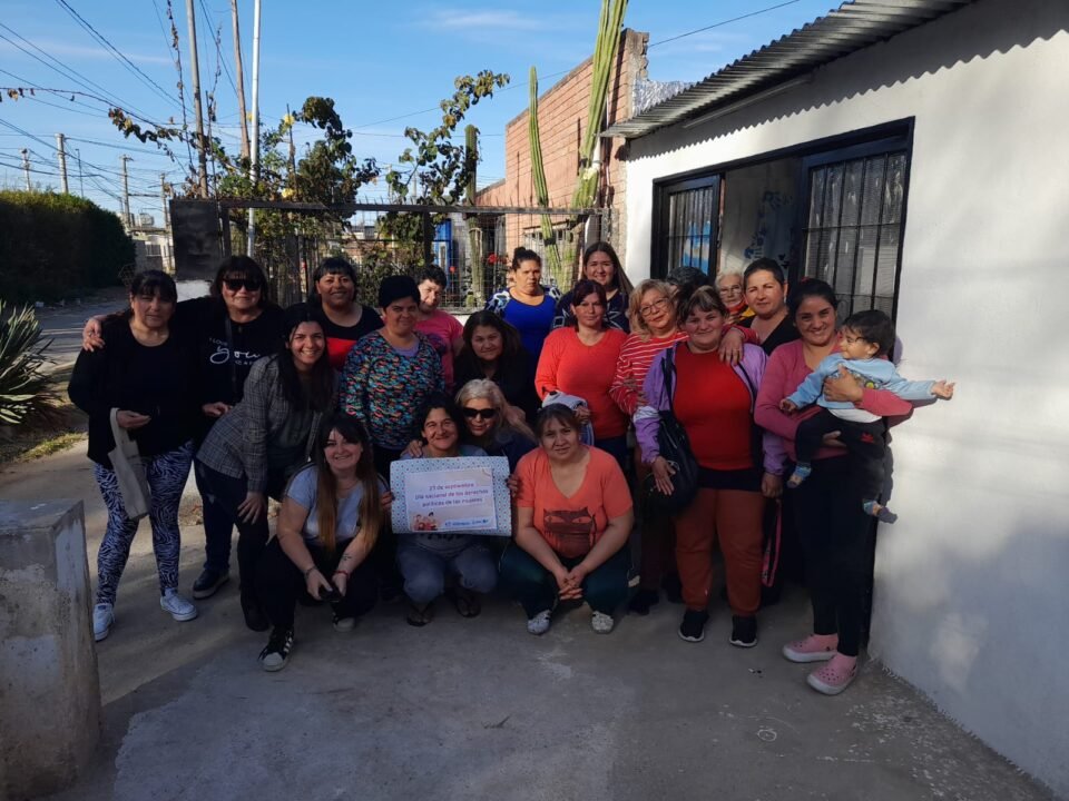 La Fundación Unidos por un Mañana Mejor asiste a vecinos de B° Guiñazú y zonas aledañas