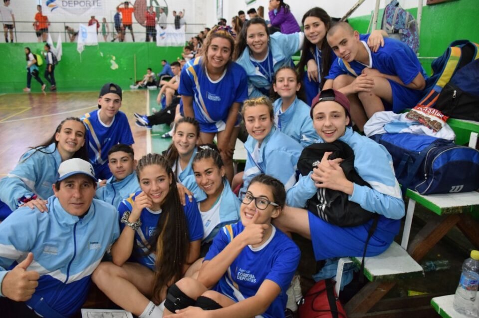 La delegacion cordobesa partió rumbo a Mar del Plata para disputar las instancias finales de los Juegos Nacionales Evita
