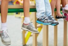 En el Fader recolectan calzados para ayudar a una escuela primaria Calzado