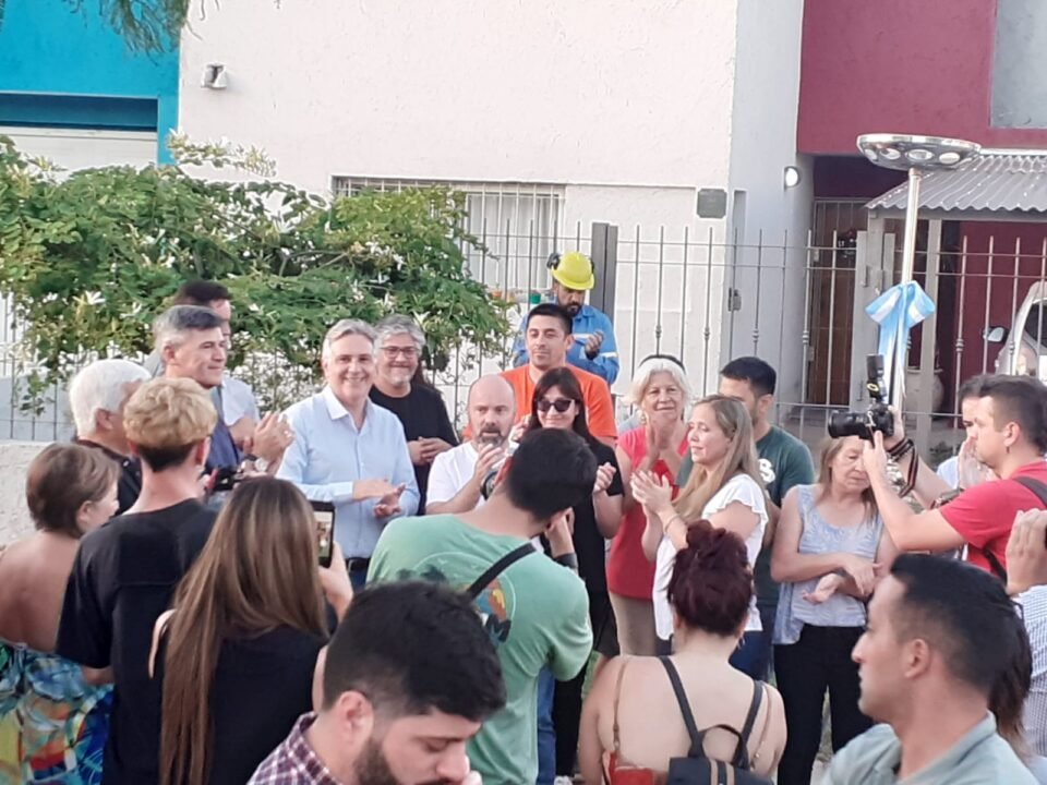 En B° Spilimbergo Note se inauguró la primera obra de gas natural ejecutada por un centro vecinal