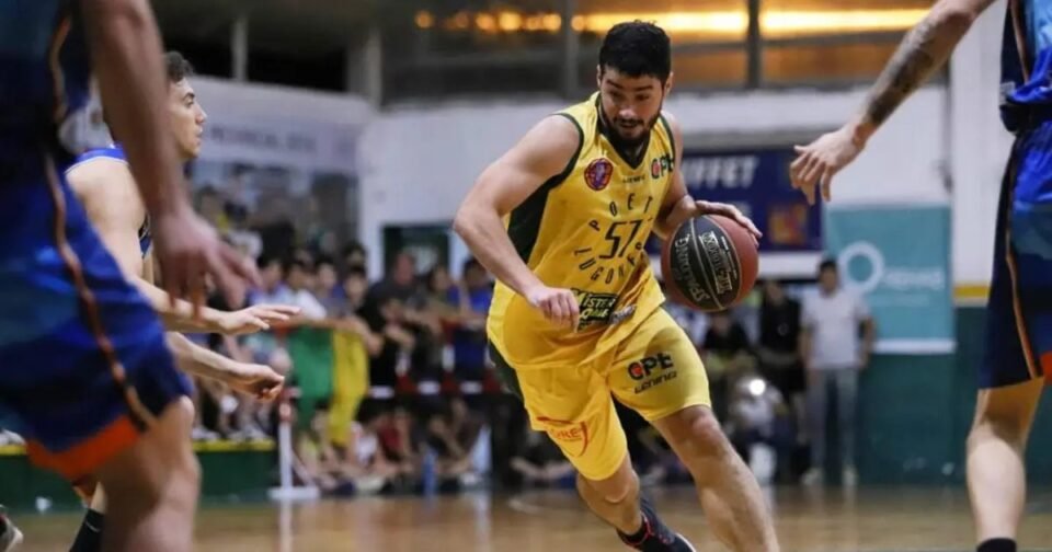 El histórico Santiago Ortega anunció su retiro como jugador del Club Poeta Lugones