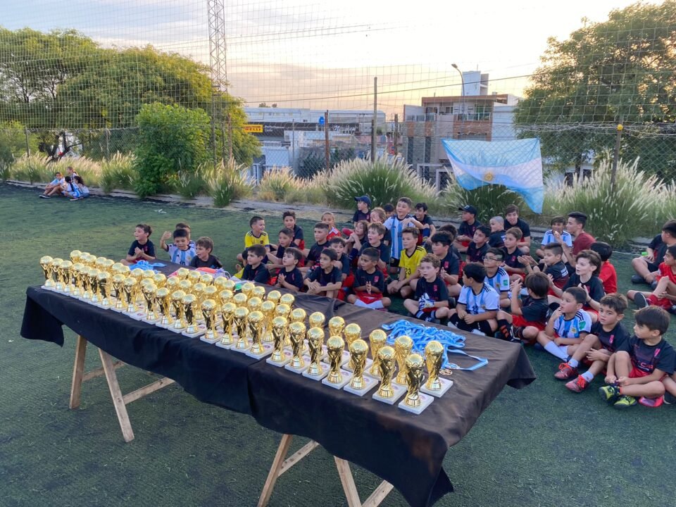 Escuela de Fútbol Leones