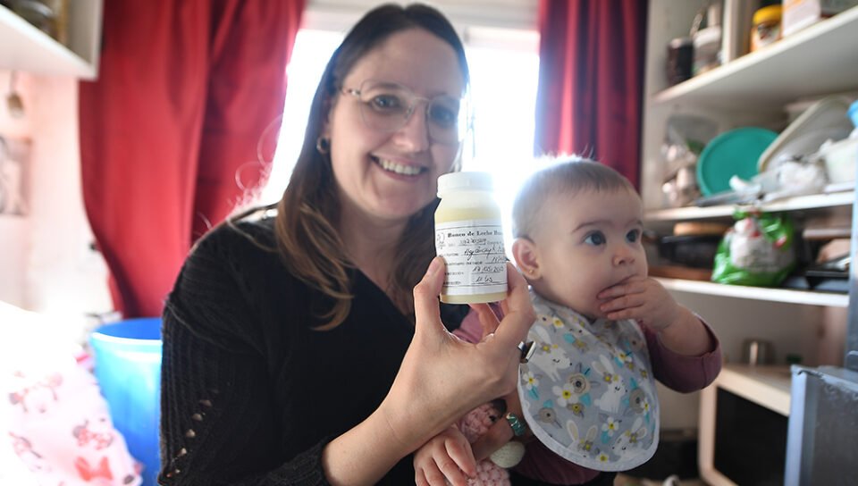 Mujeres donan su leche para alimentar a bebés cordobeses