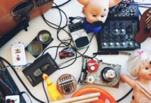 En Córdoba, brindaron un taller gratuito para transformar juguetes en instrumentos