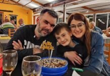 Perdió la vista en un accidente y organiza una colecta para operarse en China