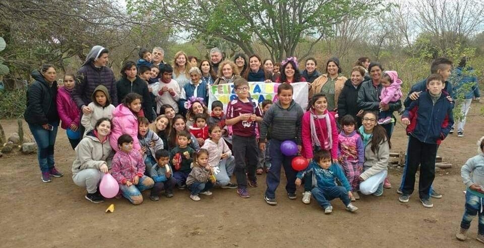 Tienen más de 70 años, perdieron a una hija y ayudan a quiénes más lo necesitan